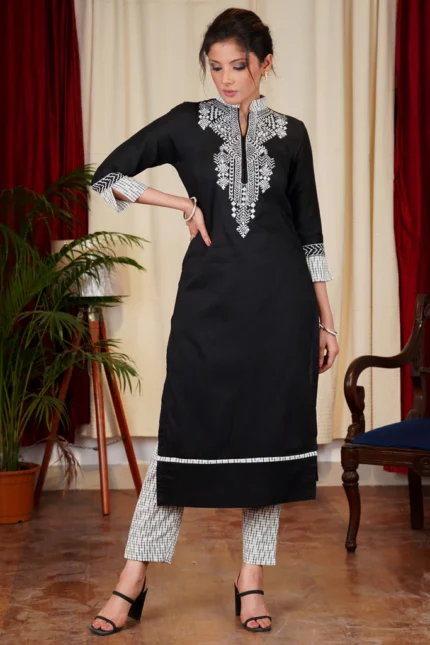 GRACEFUL BLACK & WHITE IKAT COMBINATION KURTI, PANT , DUPATTA SET - 3 PC