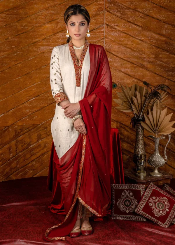 OFF WHITE COTTON EMBROIDERED KURTI & PANT SET WITH BROCADE COMBINATION